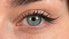 Un modo semplice per disegnare le frecce sugli occhi (per principianti)